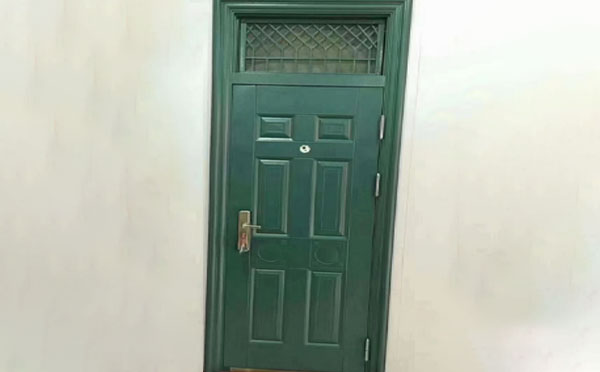 蓝田学校教室门