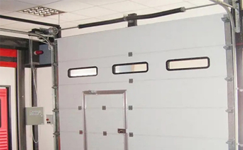 蓝田工业提升门的安装方法