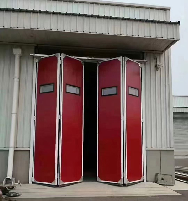 蓝田工业折叠门在大型装配车间出入口的应用实例